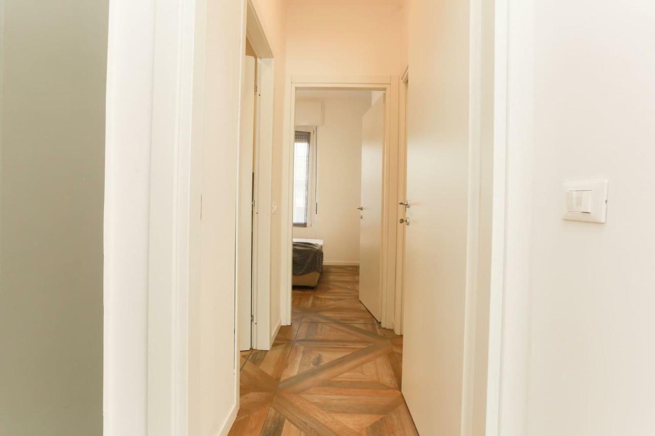 The Best Rent - Modern Apartment Near Bocconi University Milan Bagian luar foto